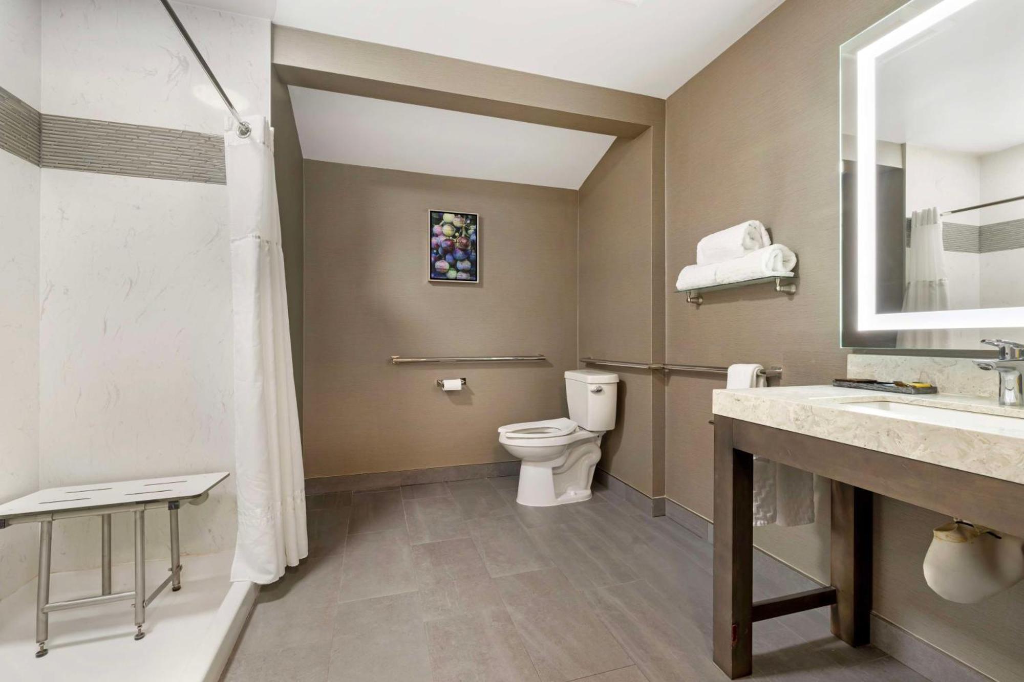 Best Western Plus Temecula Wine Country Hotel & Suites Bagian luar foto