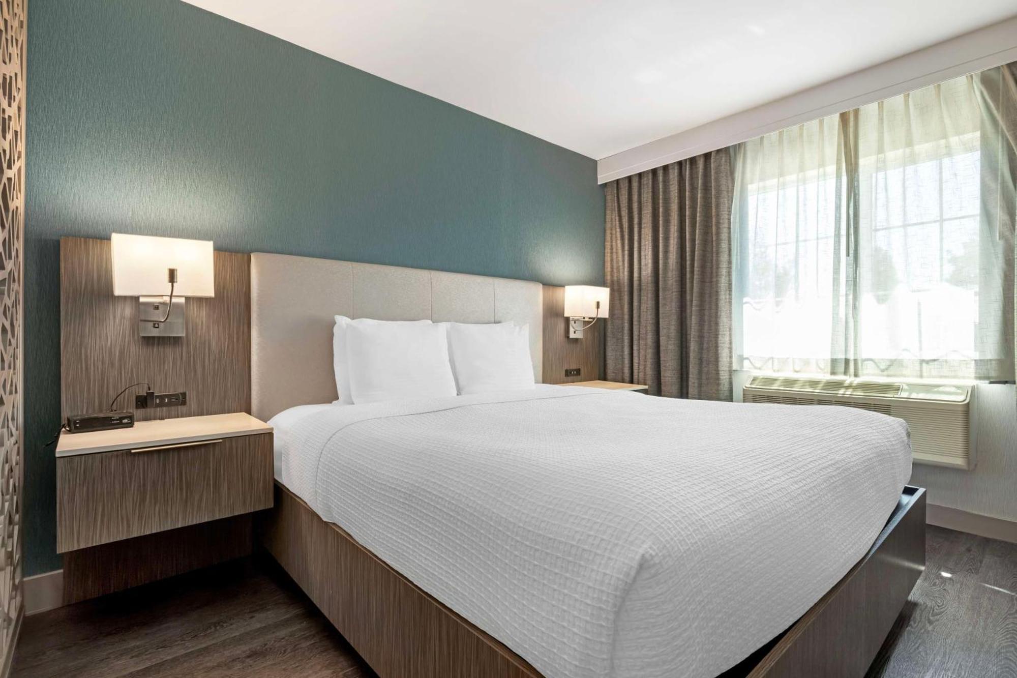 Best Western Plus Temecula Wine Country Hotel & Suites Bagian luar foto